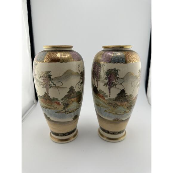 Antique Japanese Satsuma Mejii Period(late 1800-1912) Pair of 7.5" Vases Signed - Picture 9 of 13